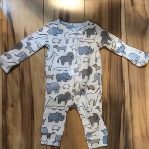 Carter’s pajama onesie size newborn